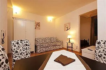 Florentia Suites Hotel *