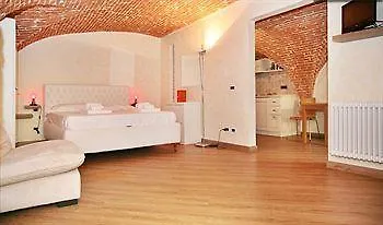 Florentia Suites *