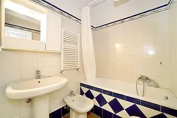 Hotel Florentia Suites *