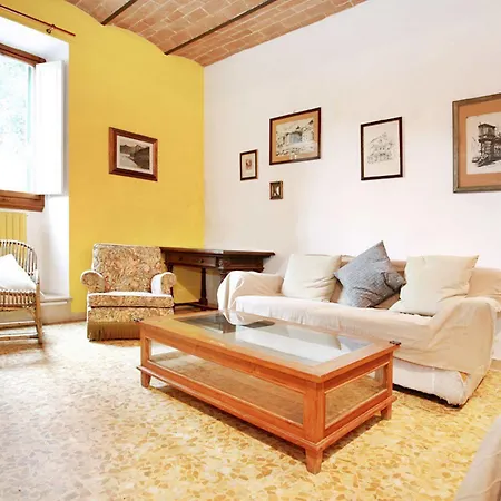 Florentia Suites *