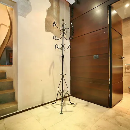 Hotel Florentia Suites