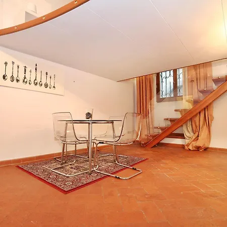 Hotel Florentia Suites *