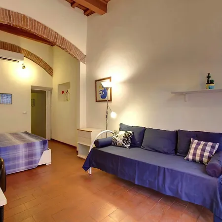 Hotel Florentia Suites