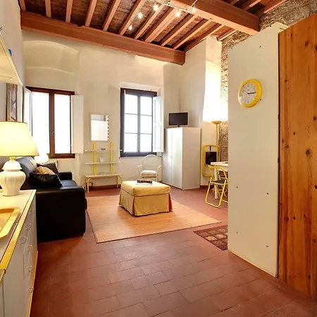 Florentia Suites Hotel