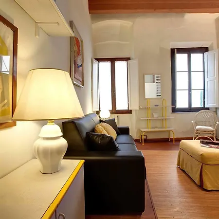 Hotel Florentia Suites
